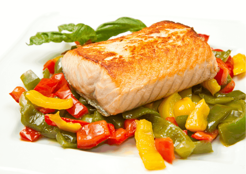 運動なしで痩せたい50代女性におすすめの栄養バランスの良い食事例：グリルチキンと野菜のワンプレート